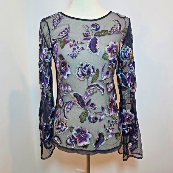 Women's Embroidered Sheer Mesh Top S Black Floral Bell Sleeve Boho Flowy - Picture 2 of 6